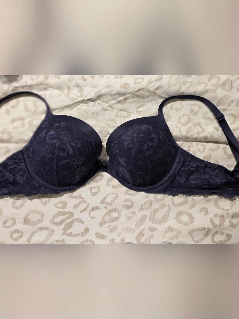 Victoria Secret Lace Push-Up Bra in Navy Blue. 34D
